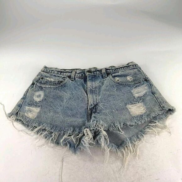 VTG Levi's Shorts Womens Denim Ripped Raw Size 30 Light Wash Zip Up Jeans Short - Picture 1 of 10